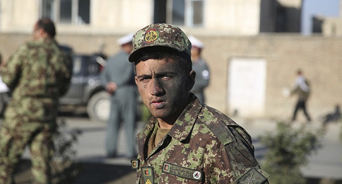 Des policiers afghans abattent deux soldats de l`Otan